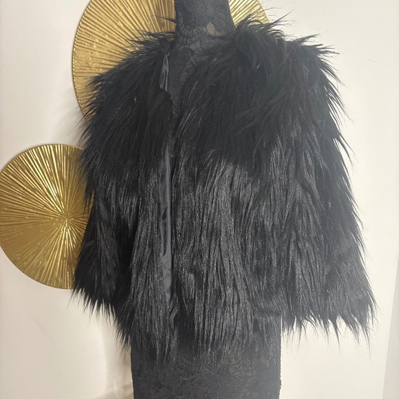 Jackets & Blazers - **Faux Fur Cropped Jacket**